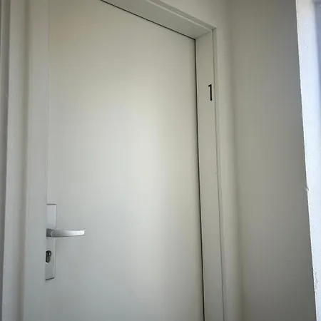 Gemuetliche - Voll Ausgestattet, Zentral Aber Ruhig ! Appartement Wuppertal