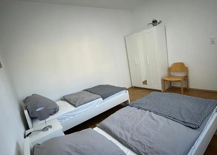 Lejlighed Gemuetliche - Voll Ausgestattet, Zentral Aber Ruhig !