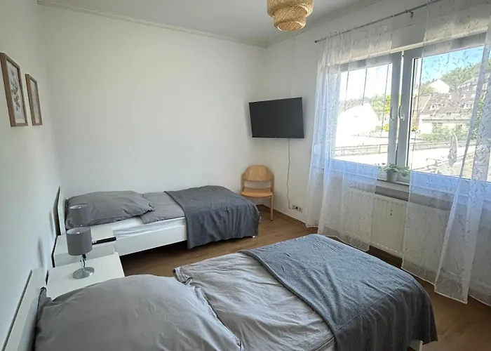 Lejlighed Gemuetliche - Voll Ausgestattet, Zentral Aber Ruhig !