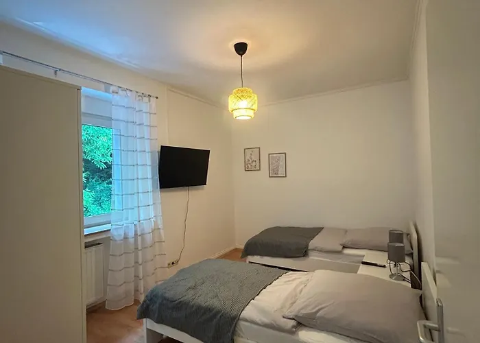 Lejlighed Gemuetliche - Voll Ausgestattet, Zentral Aber Ruhig ! *