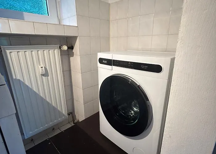 Gemuetliche - Voll Ausgestattet, Zentral Aber Ruhig ! Lejlighed *