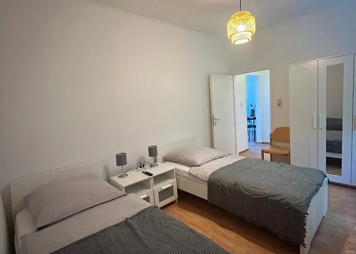 Gemuetliche - Voll Ausgestattet, Zentral Aber Ruhig ! *